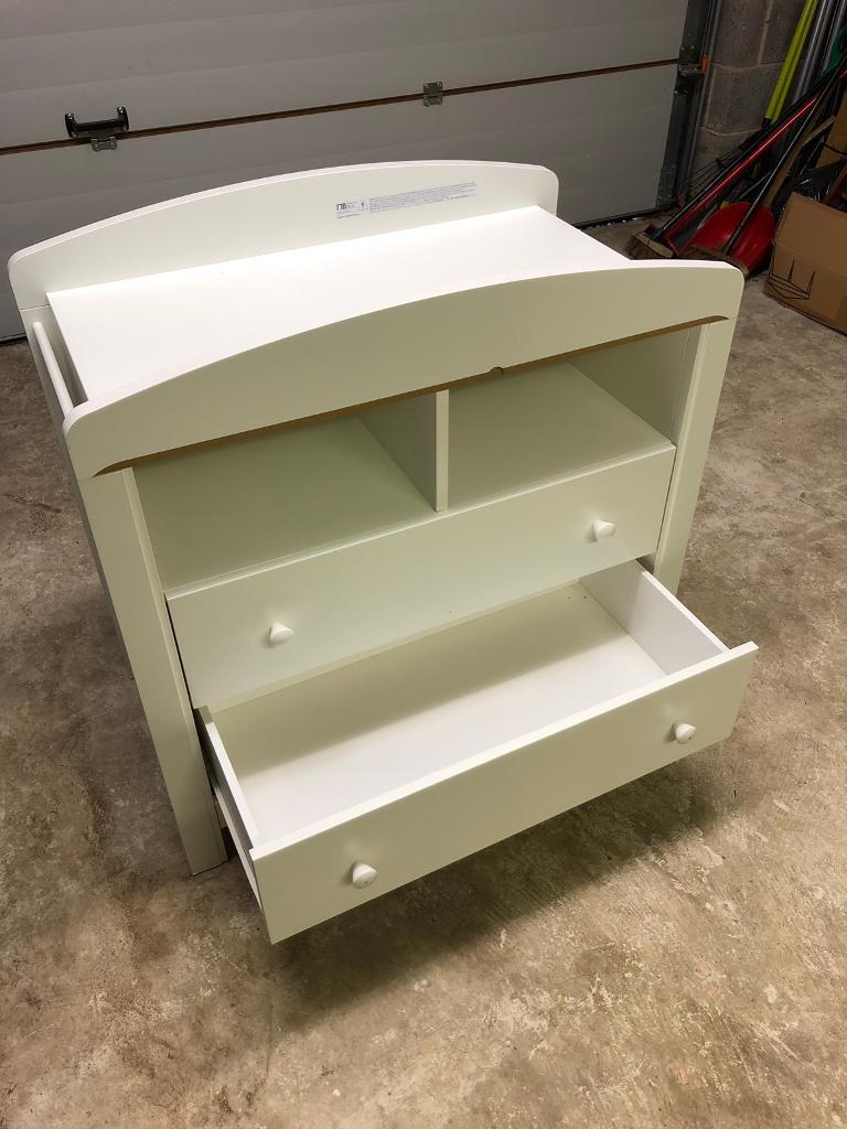 changing table mothercare